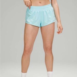 Lululemon Icing Blue Hotty Hot HR Shorts Size 4 2.5”